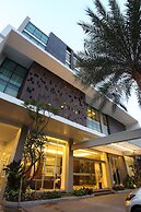Avissa Suites
