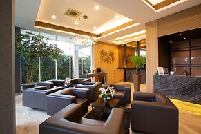 Avissa Suites