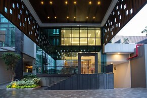 Avissa Suites