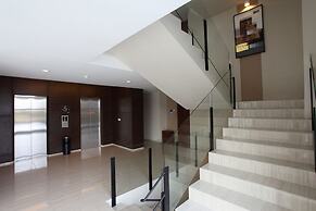 Avissa Suites