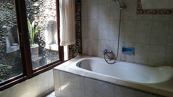 Bali Putra Villa