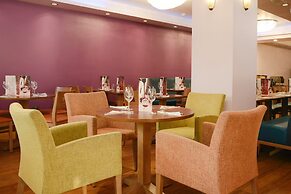 The Airlink Hotel London Heathrow