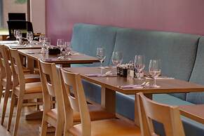 The Airlink Hotel London Heathrow