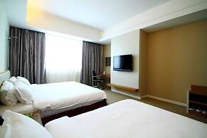 Ixora Hotel