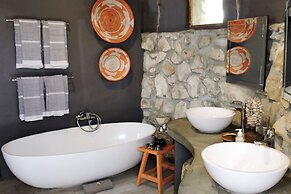 Mosaic Lagoon Lodge