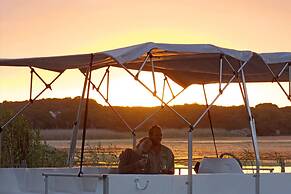 Mosaic Lagoon Lodge