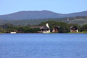 Mosaic Lagoon Lodge
