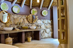 Mosaic Lagoon Lodge