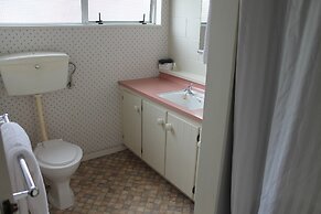 Riverview Motel
