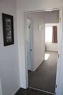 Riverview Motel