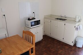 Riverview Motel
