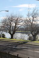 Riverview Motel