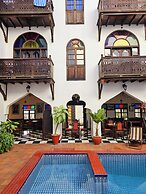 Dhow Palace Hotel