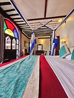Dhow Palace Hotel