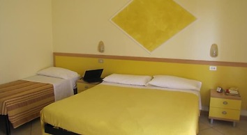 Hotel Etna