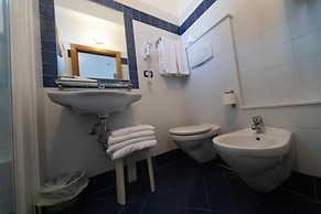 Hotel Etna