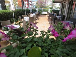Hotel Etna