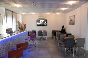 Hotel Etna