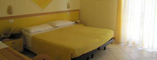 Hotel Etna