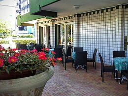 Hotel Etna