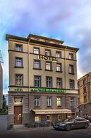 Hotel am Wilhelmsplatz