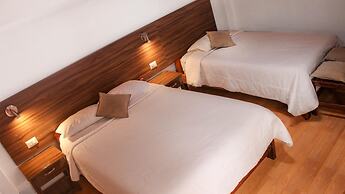 San Blas Plaza Inn