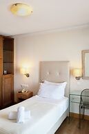 Karalis City Hotel