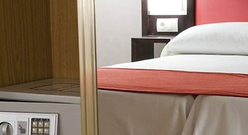 Hostal Carlos III