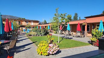Sahara Courtyard Inn