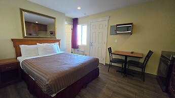 Sahara Courtyard Inn