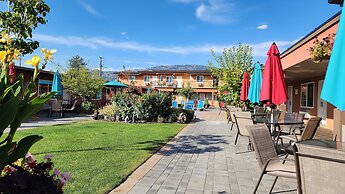 Sahara Courtyard Inn