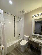 Sahara Courtyard Inn