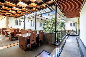Rehat at Ottenville Boutique Hotel