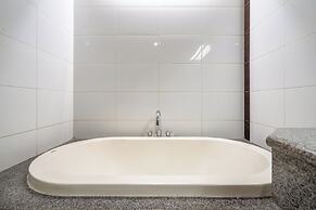 Rehat at Ottenville Boutique Hotel
