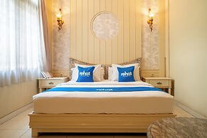 Rehat at Ottenville Boutique Hotel