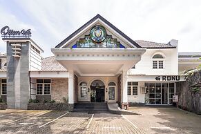 Rehat at Ottenville Boutique Hotel