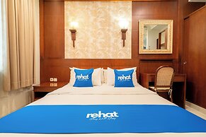 Rehat at Ottenville Boutique Hotel