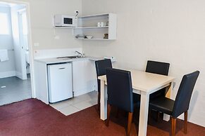 Balan Village Motel