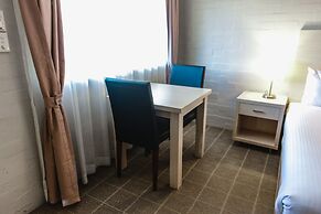 Balan Village Motel