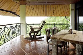 Thara Bayview Villa