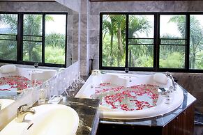 Thara Bayview Villa