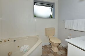 Edelweiss Motel