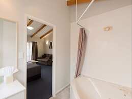 Edelweiss Motel