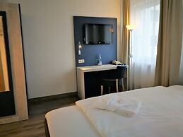 Hotel NearBy