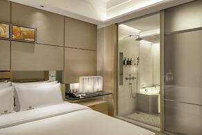 Royal Garden Hotel