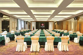 Royal Garden Hotel