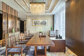 Royal Garden Hotel