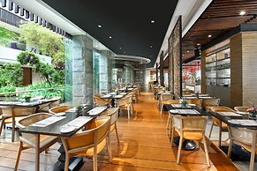 Royal Garden Hotel