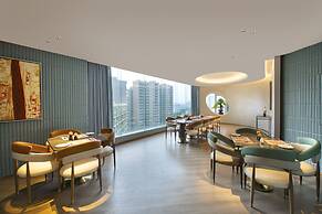 Royal Garden Hotel