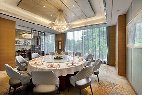 Royal Garden Hotel